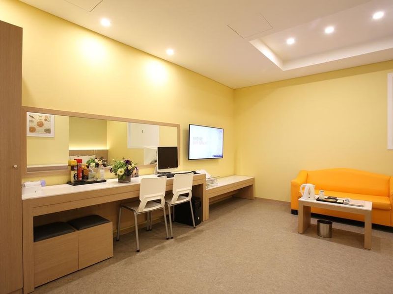 Hotel Photo 12