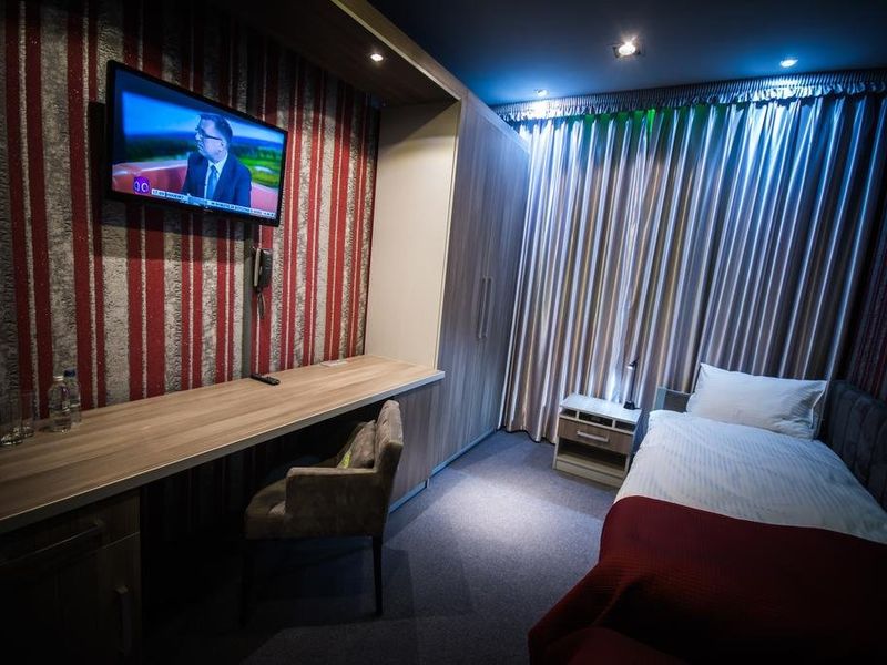 Hotel Photo 11