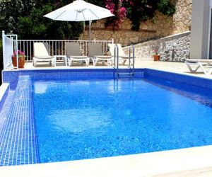 WHITE SUITES XI Kalkan Turkey