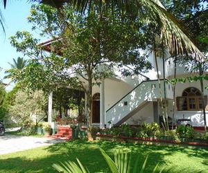 OYO 262 Avon Villa Hikkaduwa Sri Lanka