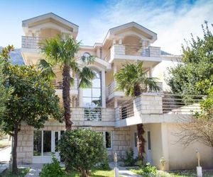 Apartments and Rooms Troya Dobrota Montenegro