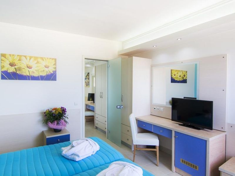 Hotel Photo 5