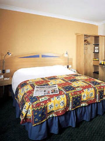 Holiday Inn Express East Midlands Airport, an IHG Hotel