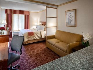 Hotel pic Best Western Plus Murray Hill Hotel & Suites