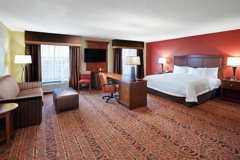 Photo of Hampton Inn & Suites Milwaukee/Franklin