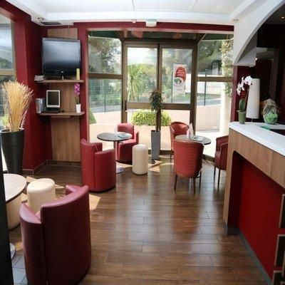 Hotel Photo 9
