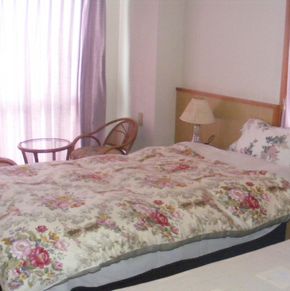 NearBy Hotel