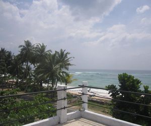 White Surfing Beach Resort Talpe North Sri Lanka