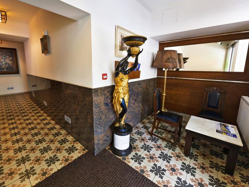 Hotel Photo 7