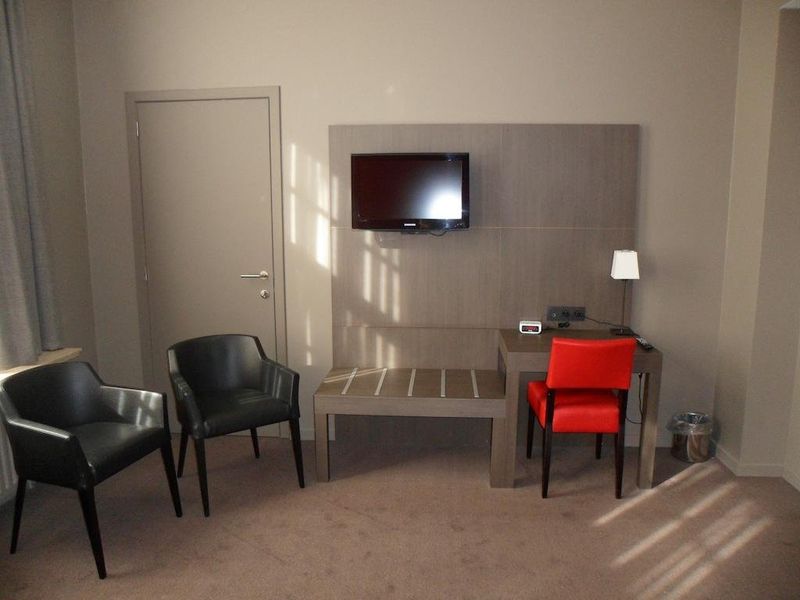 Hotel Photo 11