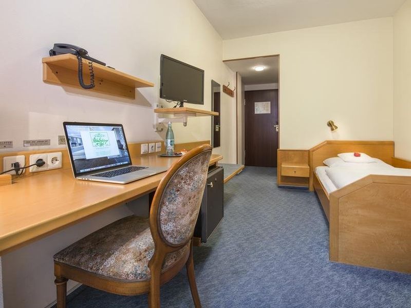 Hotel Photo 9