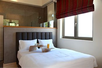 Seleni Suites Boutique Deluxe Hotel