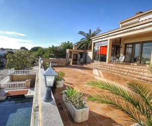 ARENDA Villa Hanri, Pino Alto l Hospitalet de lInfant Spain