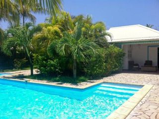 Фото отеля Villa de 3 chambres a Saint Francois a 300 m de la plage avec piscine 