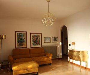 large apartment balcony with lake view Malcesine Italy