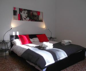 Funivia Family Suite Bologna Italy