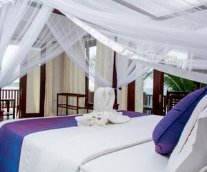 Sapphire Seas Beachfront Hotel Hikkaduwa Sri Lanka