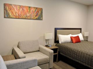 Hotel pic Oxford Village Motels