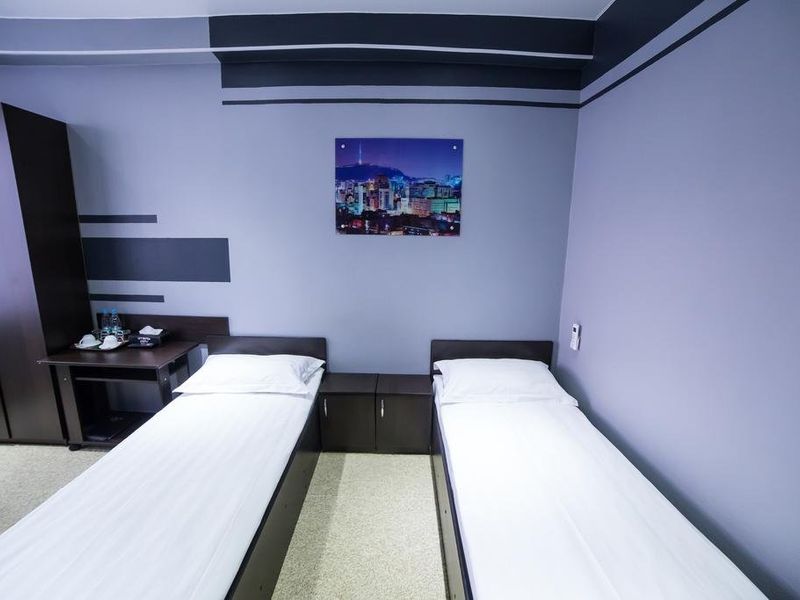 Hotel Photo 9