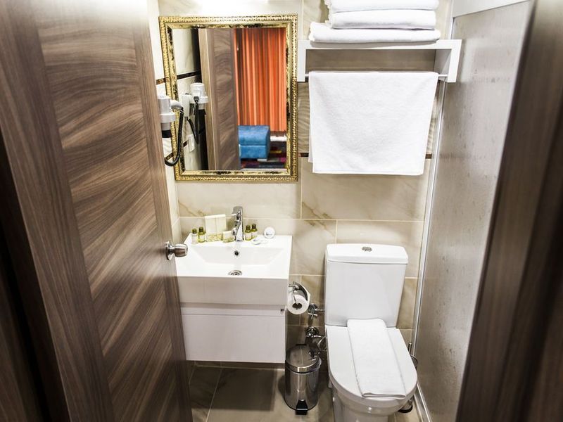 Hotel Photo 11