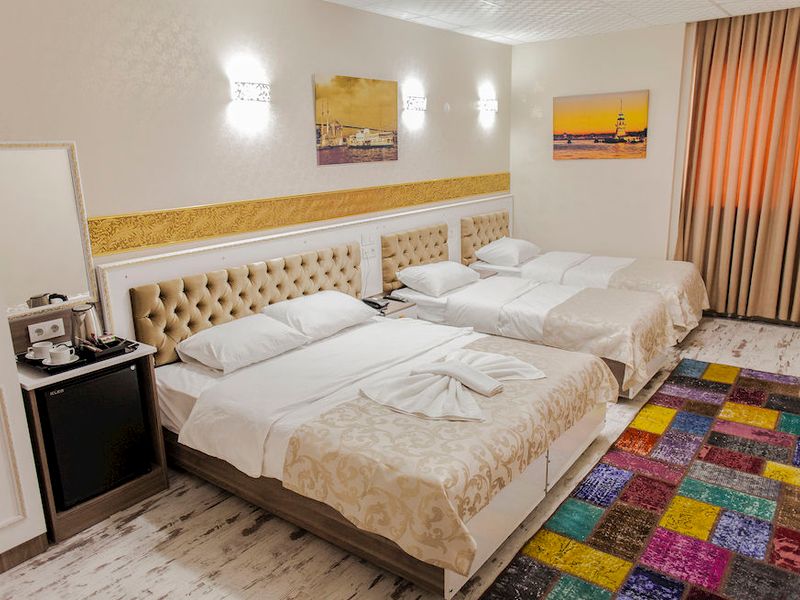 Hotel Photo 8
