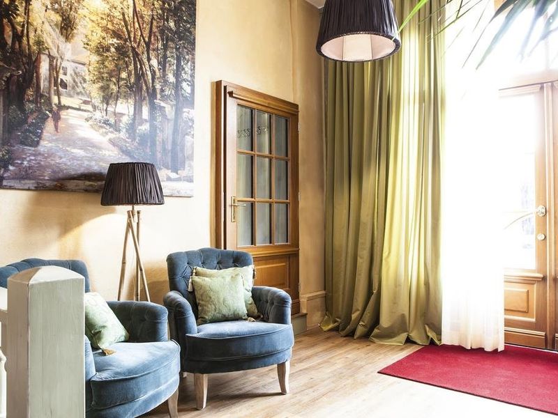 Hotel Photo 1