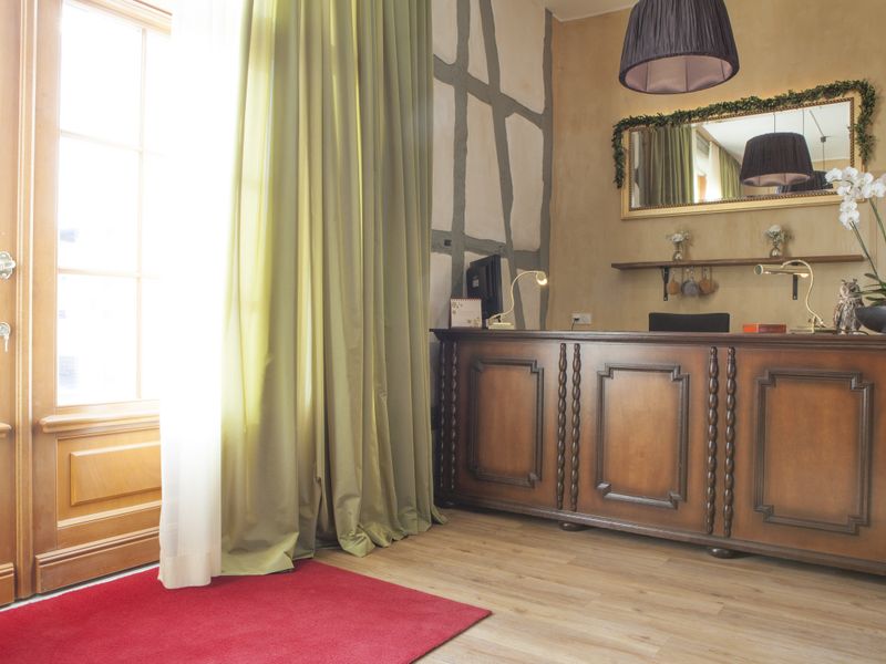 Hotel Photo 9