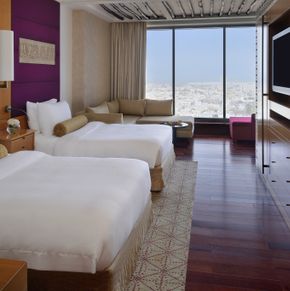 NearBy Hotel