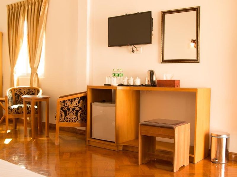 Hotel Photo 12