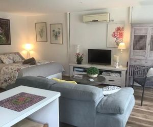 Petite Provence Cottage Rye Australia