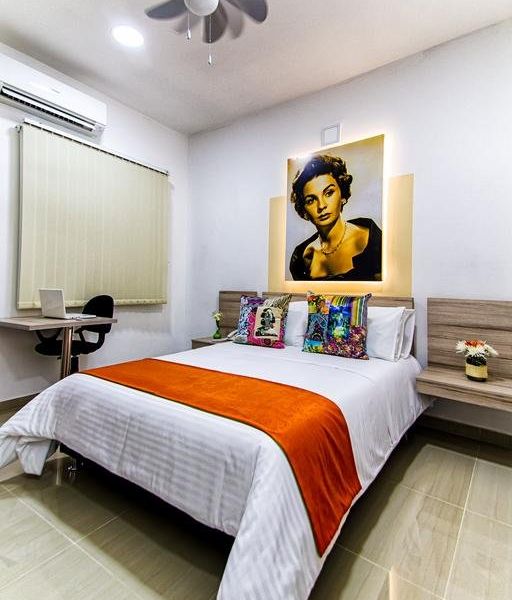 Hotel Photo 1