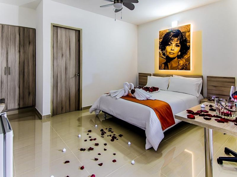 Hotel Photo 8