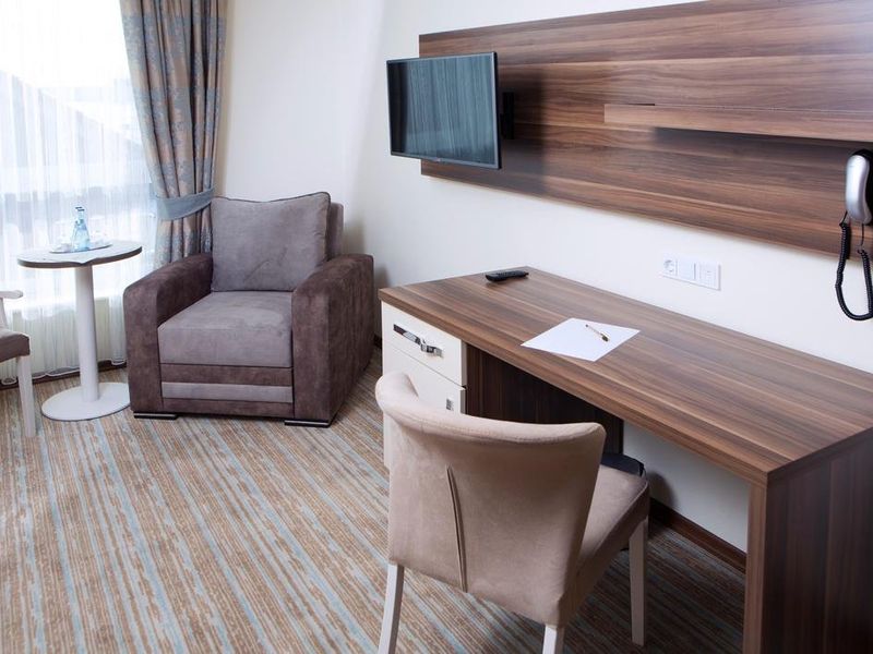 Hotel Photo 6