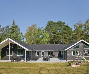 Eight-Bedroom Holiday home Frederiksværk with a room Hot Tub 05 Melby Denmark