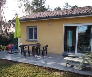 Two-Bedroom Holiday home chemin 09 Soustons France
