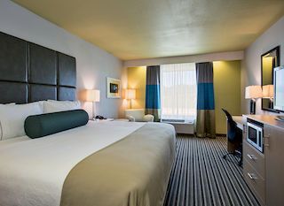 Фото отеля Holiday Inn Express & Suites New Cumberland, an IHG Hotel