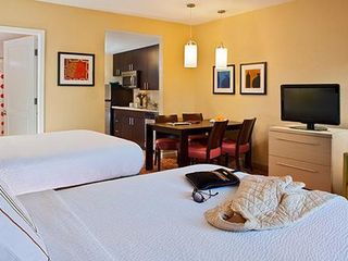 Фото отеля TownePlace Suites by Marriott Salt Lake City-West Valley