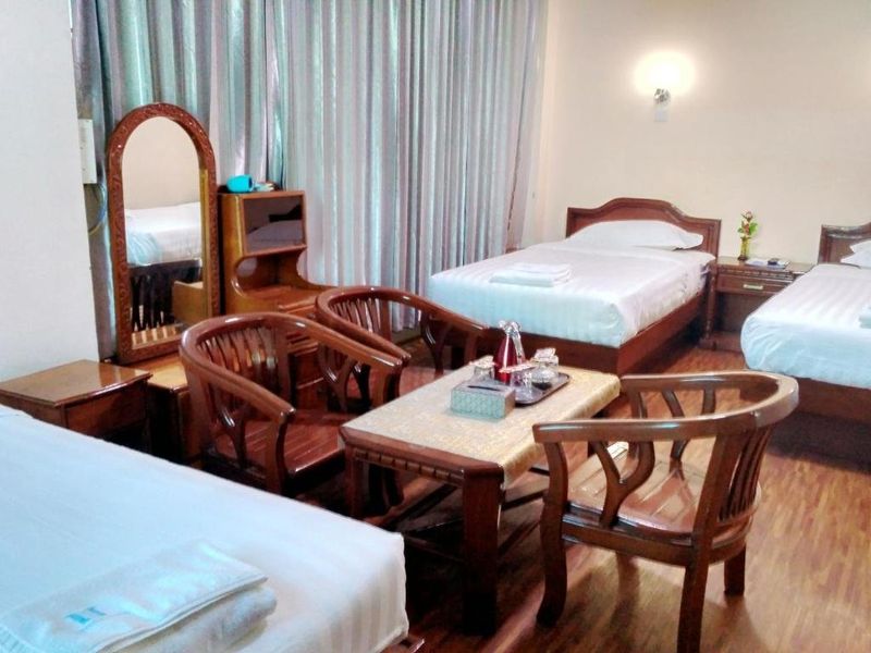 Hotel Photo 1