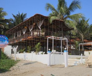OYO 10143 Tahira Beach Resort Mandrem India