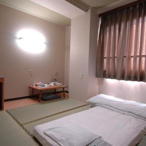 NearBy Hotel