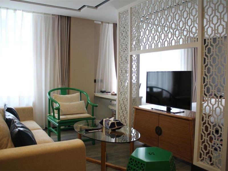 Hotel Photo 6