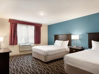 Hotel pic Days Inn and Suites by Wyndham Sikeston
