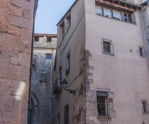 STAYINGIRONA. CAVA Girona Spain