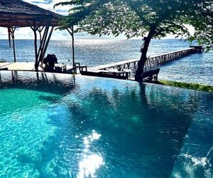 Sanctum Una Una Eco Dive Resort Kalolio Indonesia