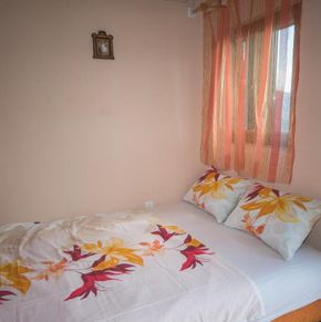 NearBy Hotel