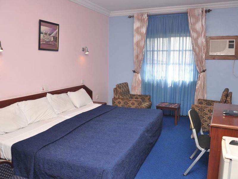 Hotel Photo 1