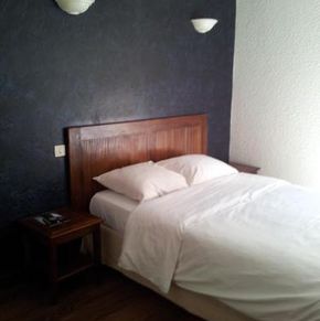 NearBy Hotel