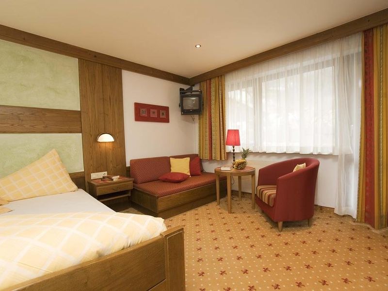 Hotel Photo 1