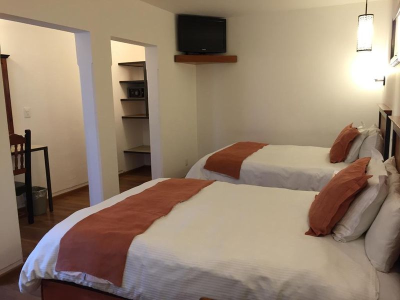 Hotel Photo 3