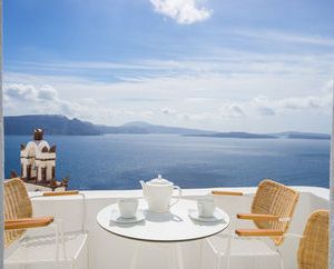 Canvas Suites Oia Greece